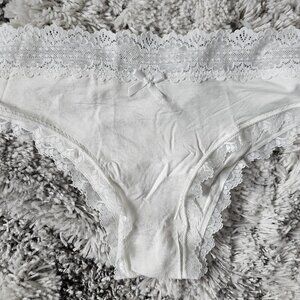 NWOT panties, size large (L)